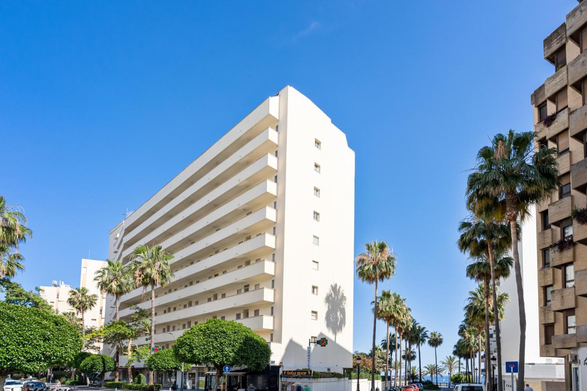 Beach Front Apartment With Pool 马尔韦利亚 外观 照片